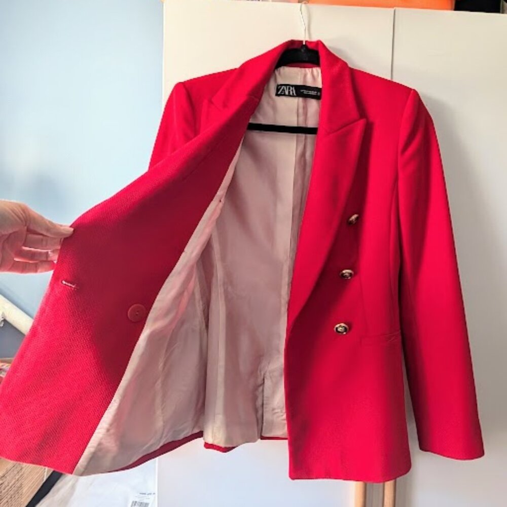 ZARA Red Blazer with Gold Buttons - Size XS - Picture 4 of 5